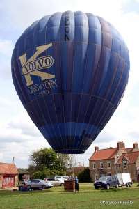 G-BDON hot air balloon. Photograph by Richard Bowater