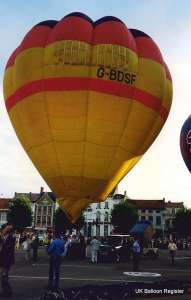 G-BDSF hot air balloon. Photograph by Christoff Deyaert