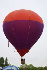G-BLCH hot air balloon, added to the archive 7 September 2026. Photograph by Richard Tregear