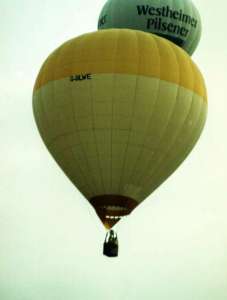 G-BLWE hot air balloon, added to the archive 7 September 2026. Photograph by Mel Kirby