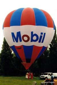 G-BNIF hot air balloon. Photograph by Mike Clarke