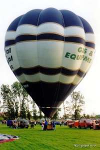 G-BROH hot air balloon. Photograph by Mike Clarke