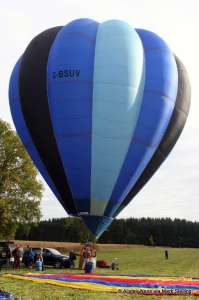 G-BSUV hot air balloon. Photograph by Alistair Ness (via Mark Stelling)