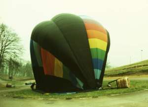 G-BTEN hot air balloon. Photograph by Chris Lane