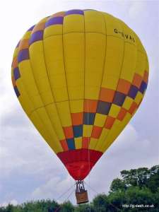 G-BVAG hot air balloon. Photograph by Richard Gahan