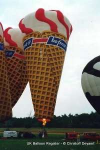 G-BWBF hot air balloon. Photograph by Christoff Deyaert