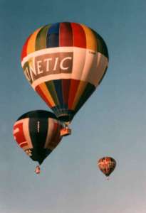 G-BWUR hot air balloon. Photograph by Paul Coman