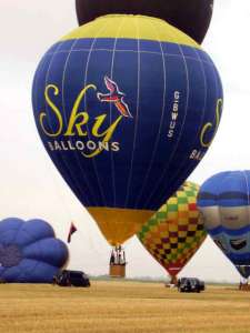 G-BWUS hot air balloon. Photograph by Paul Coman