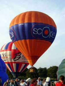 G-BYKI hot air balloon, added to the archive 27 August 2026. Photograph by Paul Coman