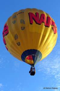 G-BZEY hot air balloon, added to the archive 27 August 2026. Photograph by Peter Lickorish