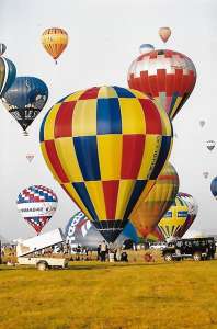 G-BZNV hot air balloon, added to the archive 27 August 2026. Photograph by A Gibson