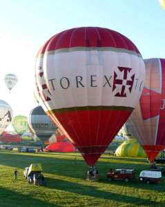 G-CBOW hot air balloon, added to the archive 27 August 2026. Photograph by Paul Coman