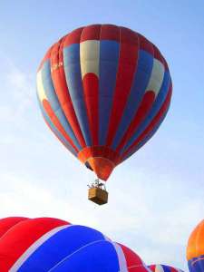 G-CBUW hot air balloon, added to the archive 27 August 2026. Photograph by Paul Coman