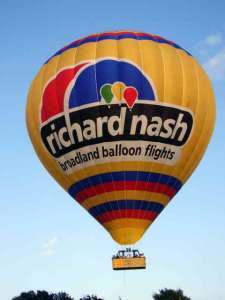 G-CDHL hot air balloon, added to the archive 27 August 2026. Photograph by Paul Coman