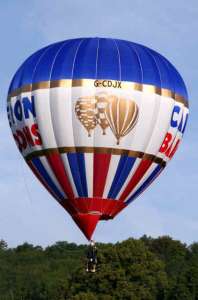 G-CDJX hot air balloon, added to the archive 27 August 2026. Photograph by Bill Teasdale