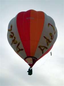 G-CECD hot air balloon, added to the archive 27 August 2026. Photograph by Mark Stelling