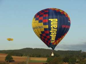 G-CEOV hot air balloon, added to the archive 27 August 2026. Photograph by Andrew Kaye