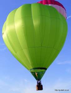 G-CGDG hot air balloon, added to the archive 27 August 2026. Photograph by Bob Baker