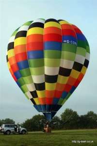 G-CGWU hot air balloon, added to the archive 27 August 2026. Photograph by Richard Bowater