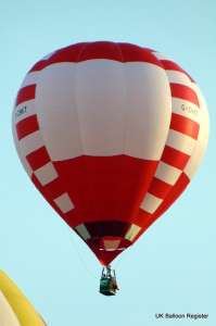 G-CHKT hot air balloon, added to the archive 27 August 2026. Photograph by Kevin Boon