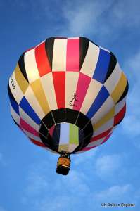G-CHNO hot air balloon, added to the archive 27 August 2026. Photograph by Richard Bowater
