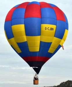 G-CJBN hot air balloon, added to the archive 27 August 2026. Photograph by Ian Grove