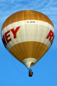 G-CKIN hot air balloon, added to the archive 27 August 2026. Photograph by Keith Sowter