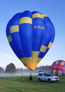 G-CLVV hot air balloon, added to the archive 27 August 2026. Photograph by Bob Garnett
