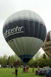 G-COMP hot air balloon, a Cameron N-90. Photograph by G Bann