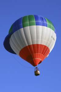 G-DBAT hot air balloon, added to the archive 27 August 2026. Photograph by Derek Heley