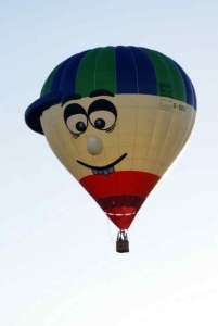G-DBSR hot air balloon, added to the archive 27 August 2026. Photograph by Richard Gahan