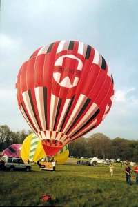 G-DENT hot air balloon, added to the archive 27 August 2026. Photograph by Andrew Garrett