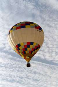 G-DUGI hot air balloon, added to the archive 27 August 2026. Photograph by Paul Coman