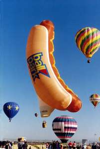 G-HDOG hot air balloon, added to the archive 27 August 2026. Photograph by Mike Clarke