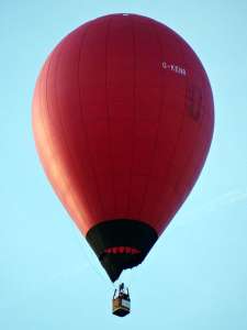 G-KENR hot air balloon, added to the archive 27 August 2026. Photograph by Kevin Boon