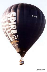 G-OIOZ hot air balloon, added to the archive 27 August 2026. Photograph by Bill Teasdale