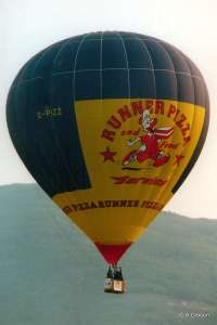 G-PIZZ hot air balloon, added to the archive 27 August 2026. Photograph by A Gibson