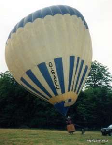 G-SAFE hot air balloon, added to the archive 27 August 2026. Photograph by Bob Baker