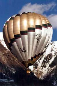G-SCRU hot air balloon, added to the archive 27 August 2026. Photograph by Bill Teasdale