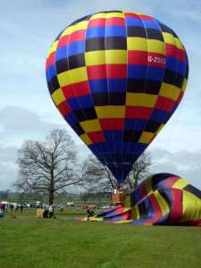 G-ZSKD hot air balloon, added to the archive 27 August 2026. Photograph by Paul Coman